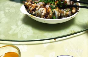 Fragrant Garlic Eel in Pan