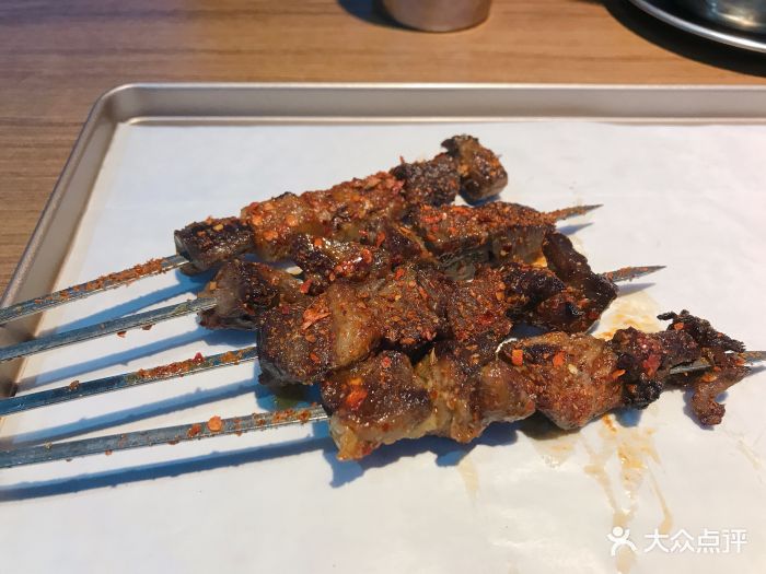 大兄弟烧烤集团烤牛腩图片