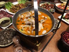 -老滇山寨•云南特色菜•地方菜•民族风情歌舞表演(金碧店)