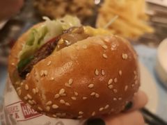 -The Habit Burger Grill 哈比特汉堡(爱琴海店)