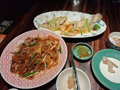 -粤·向群饭店(麓景路店)