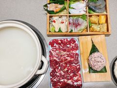 -四点金粥底火锅(沂州里店)