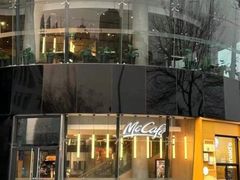 -麦当劳(展览路店)