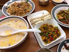 -吕氏疙瘩汤•海鲜新鲁菜(江山南路店)