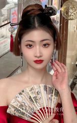 -小乐化妆美甲半永久培训学校