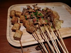手工精选土猪五花肉串-串东家·好酒配好串(拱墅万达金街店)