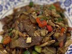 白辣椒炒腊肉-新新湘菜馆(新中街二条店)