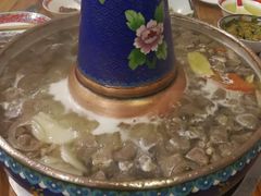 -毛辣果·贵州红酸汤牛肉火锅(西单店)