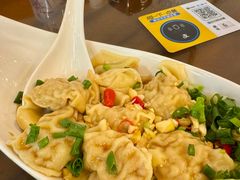 酸溜净云吞-佳面馆·竹升云吞面·爽鱼皮·牛腩面(易发店)