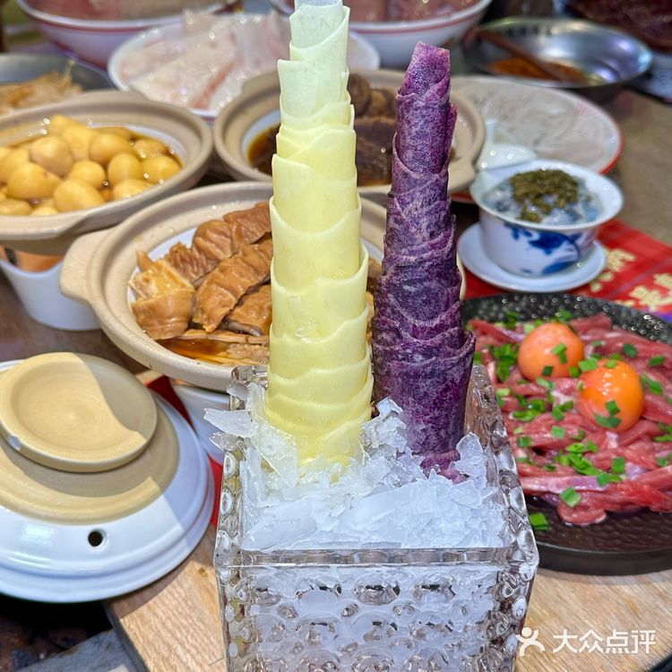 成都首家菜市场火锅店就在建设路!