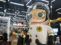 -泡泡玛特POPMART(侨福芳草地店)