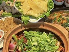 -胡须佬鸡煲四季火锅店(石厦西村直营店)