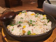 -云海肴·汽锅鸡·云南菜(天山百盛优客店)
