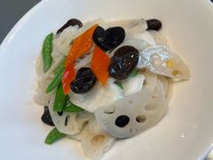 -荷塘秋月·本帮江浙菜(国权路店)