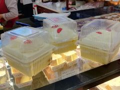 -红宝石·鲜奶小方·海派西点房(金杨店)
