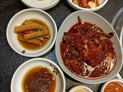 -草家酱蟹炭火烤肉店(珲春南路一店)