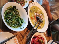 -爱碗亭·鲜炒湖南菜(壹城中心店)