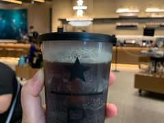 -星巴克臻选(上海合生汇1F店)