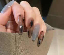 -VIVI BEAUTY  美甲美睫皮肤管理中心