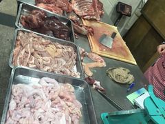 -标记美食新鲜猪杂(兴南大道店)