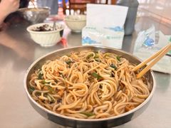-正宗杨记普洱酸醋米线(总店)
