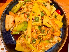 -老滇山寨•云南特色菜•地方菜•民族风情歌舞表演(金碧店)