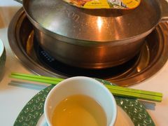 -润园四季椰子鸡火锅(卓越INTOWN店)
