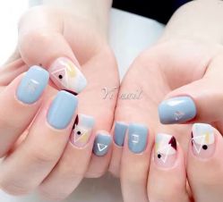 -逸日式美甲美睫工作室