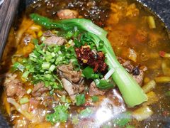 -八月美食小馆(银泰城总店)