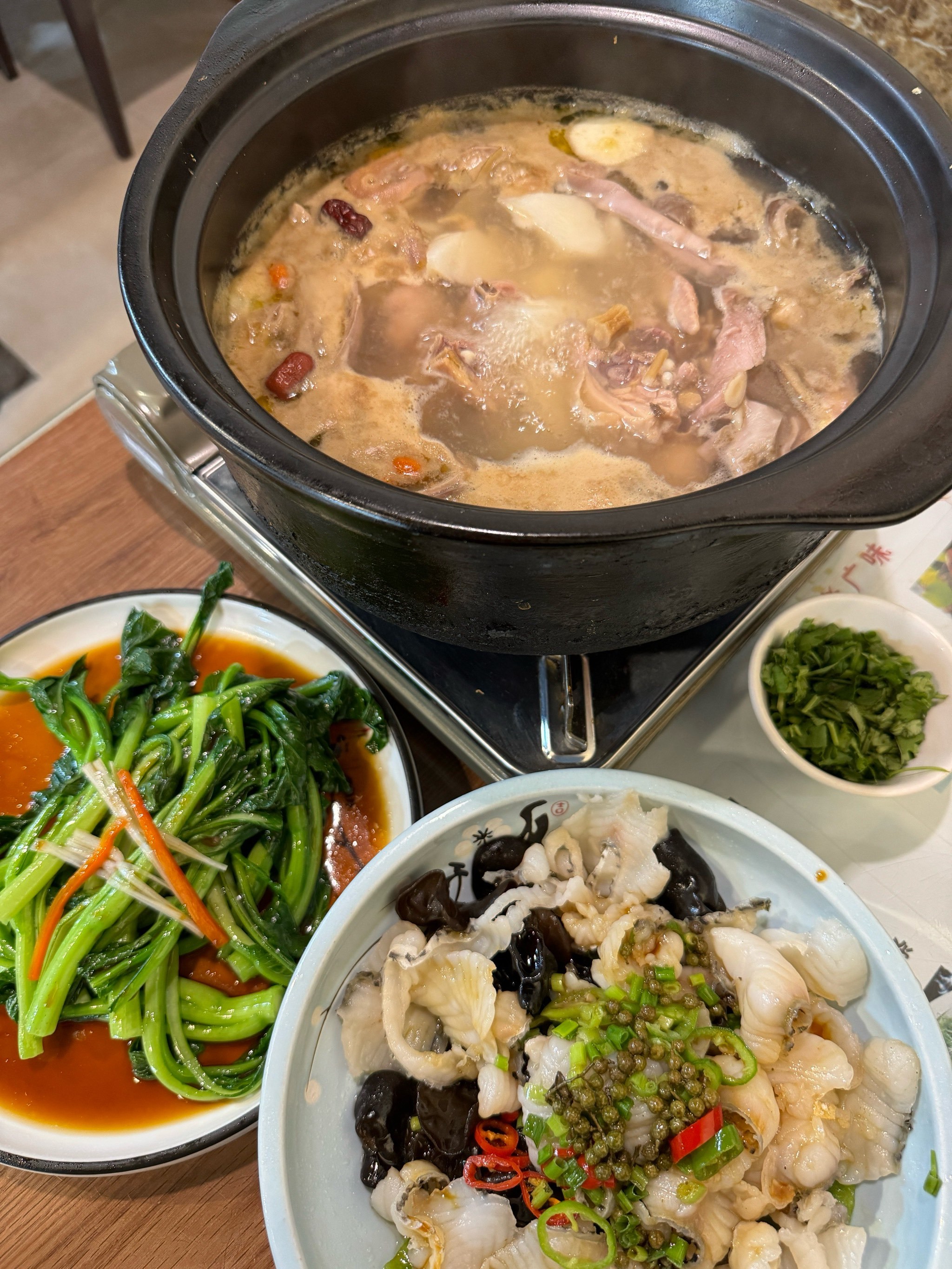 粤香阁广东一品鸡