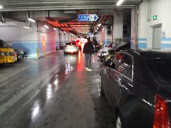 -巴黎春天-停车场(成山店)