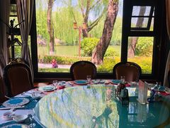 包厢-鹊华居·地道鲁菜·海鲜·融合味(大明湖店)