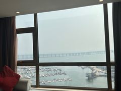 -大连星海皇冠假日酒店