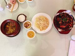 -民间瓦缸煨汤館(嵩山路店)