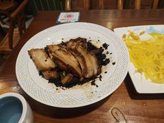 -钟掌勺忘不了地道湘菜(新天地假日广场店)