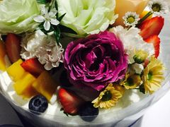 “那年夏天”鲜花主题千层蛋糕-艾加柒克蛋糕茶歇甜品台(春熙路店)