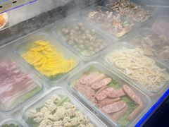 -牛里牛气· 榴莲海鲜鲜牛肉自助火锅·烤肉(横岗店)