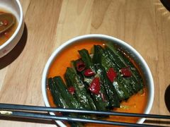 小六酸黄瓜-小六汤包砂煲菜(文景路店)