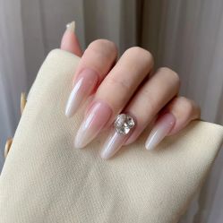 -悦指间美甲美睫