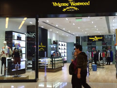 门面-Vivienne Westwood(上海来福士广场店)