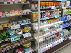 -全家便利店(愚园店)