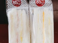 -85度C(生甜甜圈研究工坊·上海平凉店)