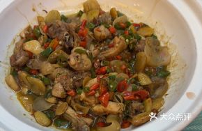Tea Oil Stir-Fried Local Chicken