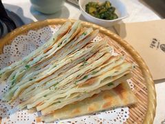 家常葱花饼-香融府·烤鸭·家常菜(花乡奥莱店)