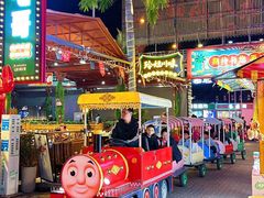 -三亚火车头万人海鲜广场