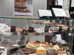 -Laderach 莱德拉(上海环贸iapm店)