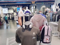 -乐享城购物中心