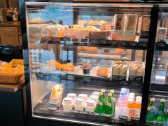 -星巴克(西藏路店)