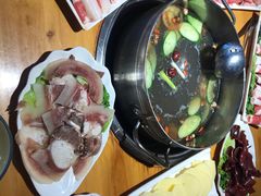 -大众跷脚牛肉馆·非遗传承单位(峨眉山店)