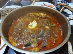 -四囍码头海鲜烧烤自助火锅(外滩南京东路悦荟广场店)